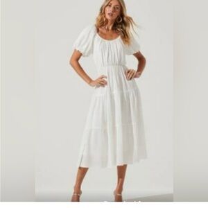 Astr the Label White dress